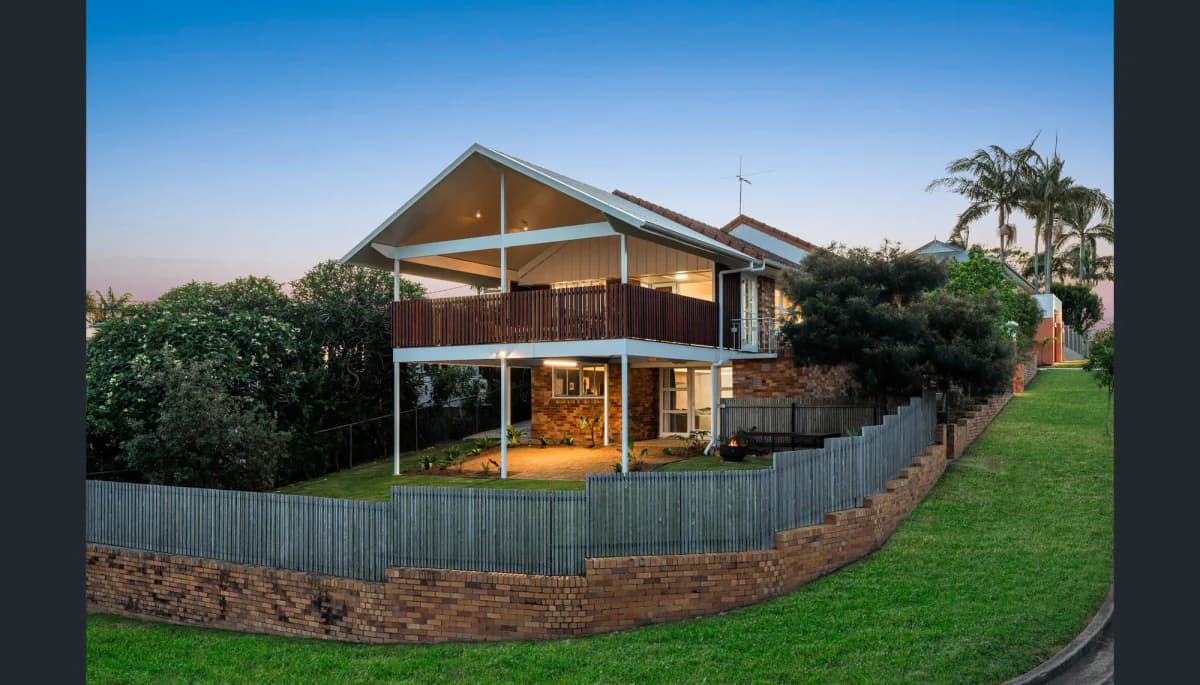 Bayside Trophy Home