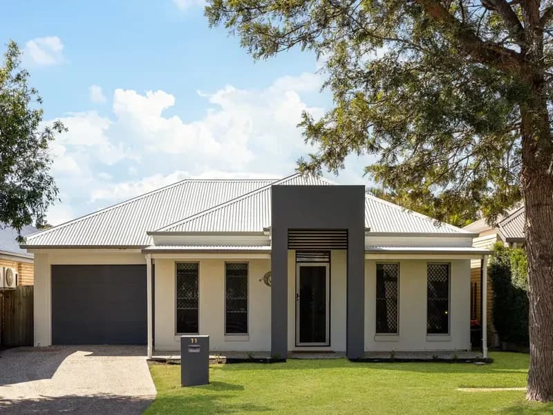 House in North Lakes
